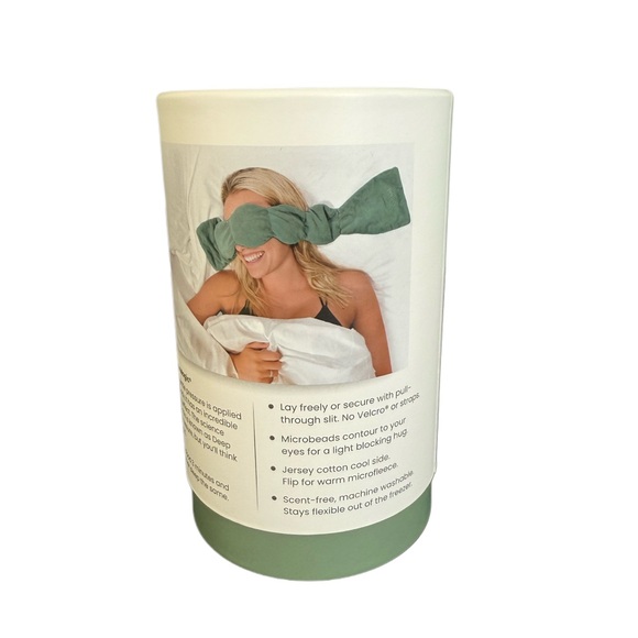 Nodpod Weighted Eye Blanket - Picture 4 of 13